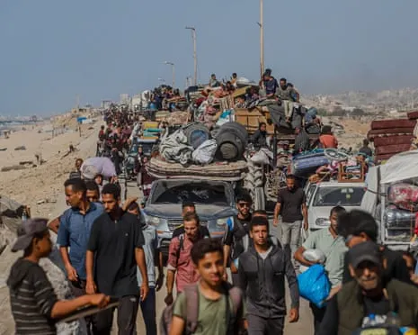 Israeli Forces Attempt to Force Civilians Away of Gaza City as Ground Offensive Advances