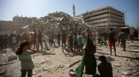 Heightened Artillery Bombardment Continues in Gaza City