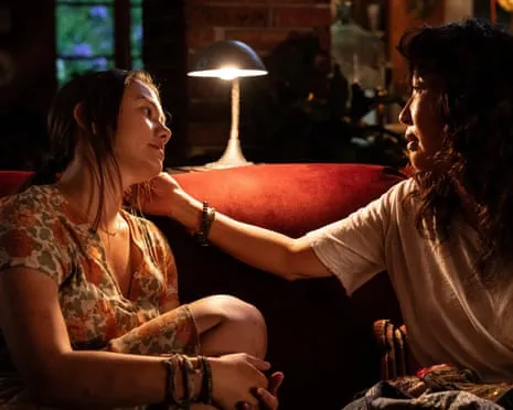Witness This Film Film Analysis – Sandra Oh Headlines the Cast in Dark Future Story of Organized Endings