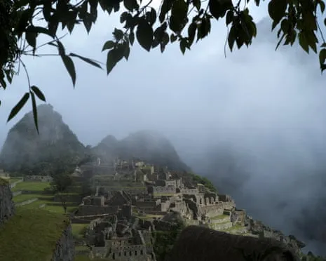 Debris blocking Train Tracks Trap Nearly 1,000 Tourists near the Inca Citadel